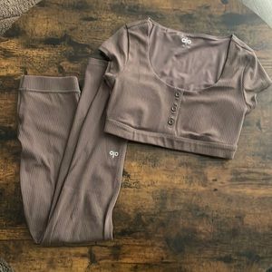 Alo Yoga Blissful Set